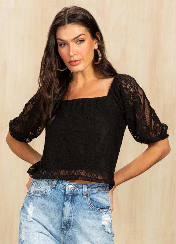 Blusa De Manga Curta Em Renda Preto Briard