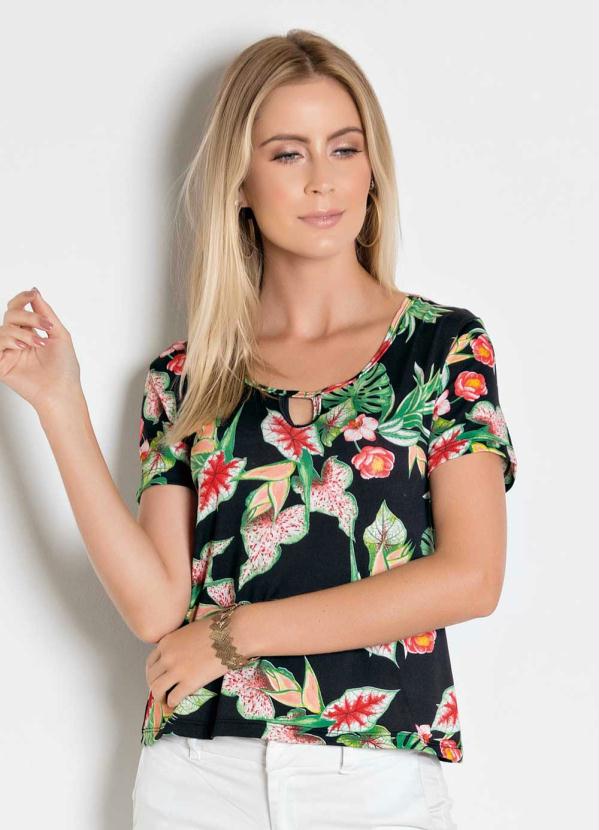 Blusa Folhagem Detalhe No Decote Queima De Estoque