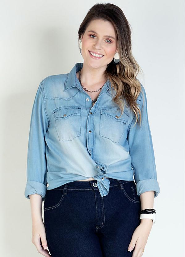 Camisa Jeans Claro Bolsos Frontais Quintess