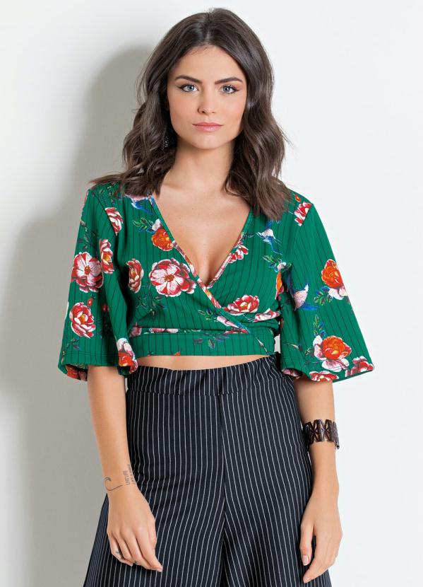 Cropped De Mangas Amplas Listrado E Floral Queima De Estoque