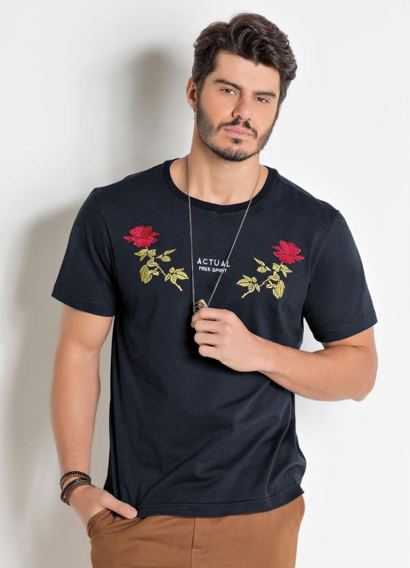 Camiseta Preta Actual Bordado De Rosas Queima De Estoque