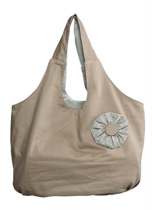 Outlet - Bolsa Bege com Aplique de Flor em Tecido