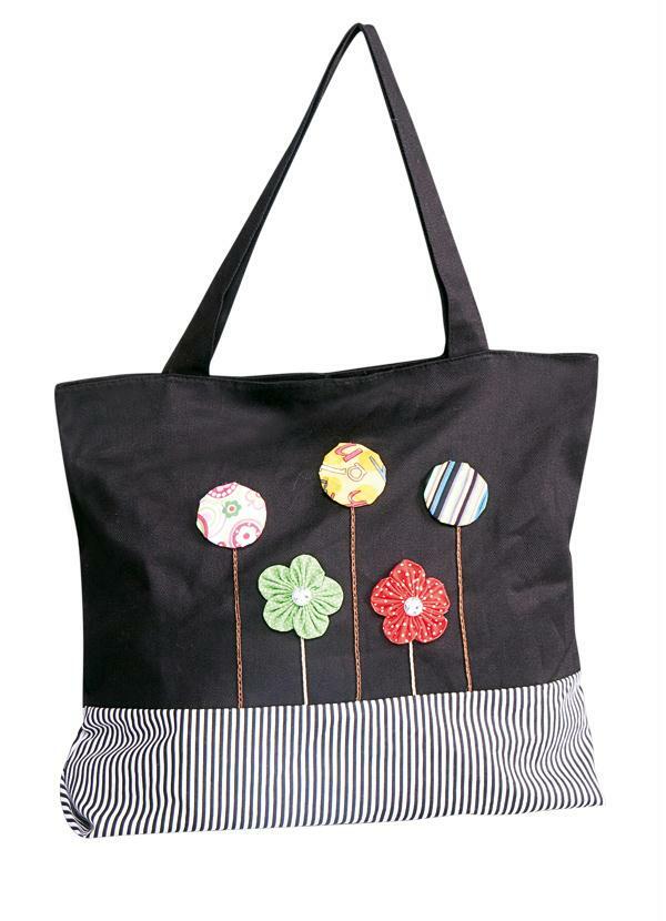 Outlet - Bolsa Preta com Flores de Patchwork