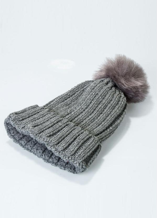 Quintess - Gorro Quintess Cinza com Pompom 2