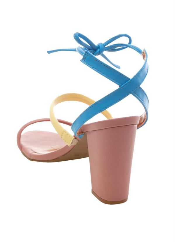 Perfecta - Sandália com Salto Quadrado Rosê com Amarração 3