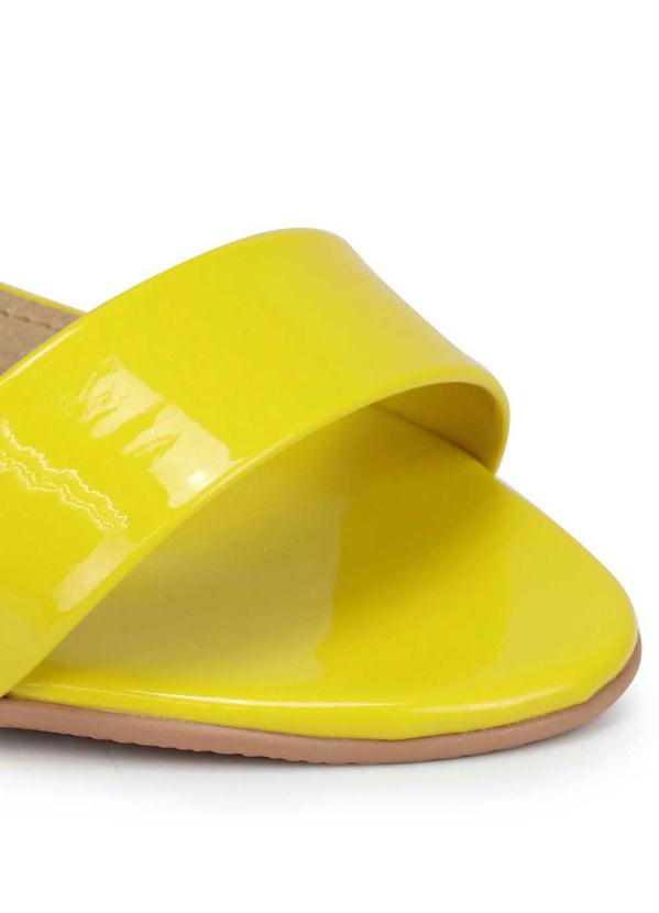 Sandália Salto Fino Lara Minimal Fivela Amarelo Passarela