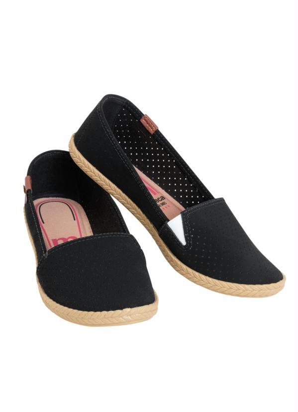 Moleca - Sapatilha Moleca Preta com Perfuros 4