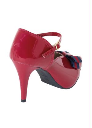 sapato bico fino vermelho