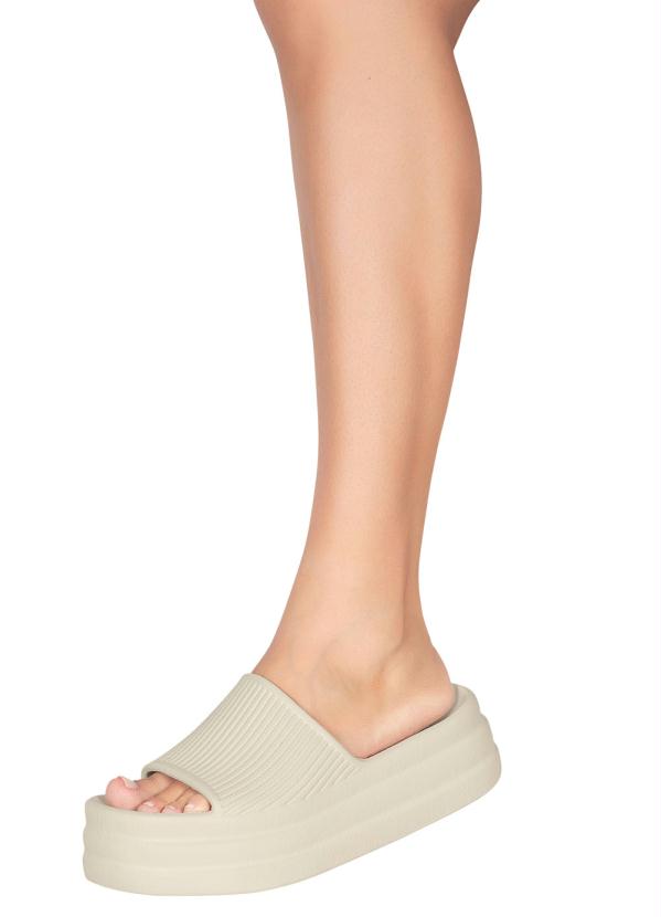 Perfecta - Tamanco Off White em Eva Micro Espandido 8