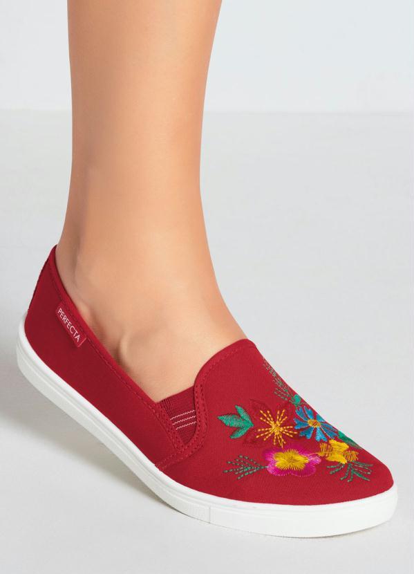Outlet - Tênis Vermelha com Bordado Floral 5