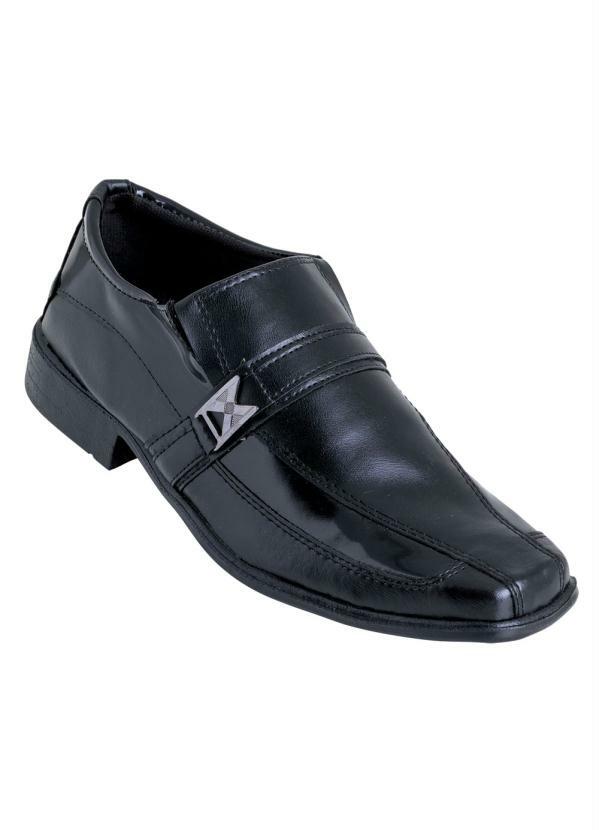 Outlet - Sapato Preto com Sola de Borracha