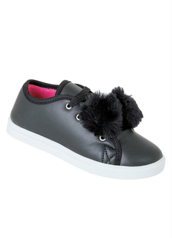Outlet - Tênis Infantil Preto com Detalhe de Pompom