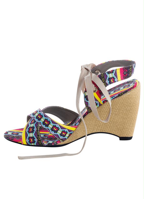 Outlet - Sandália Anabela Estampa Étnica com Tiras 3