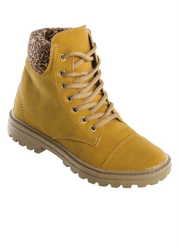 Outlet - Bota Amarela com Detalhe Animal Print