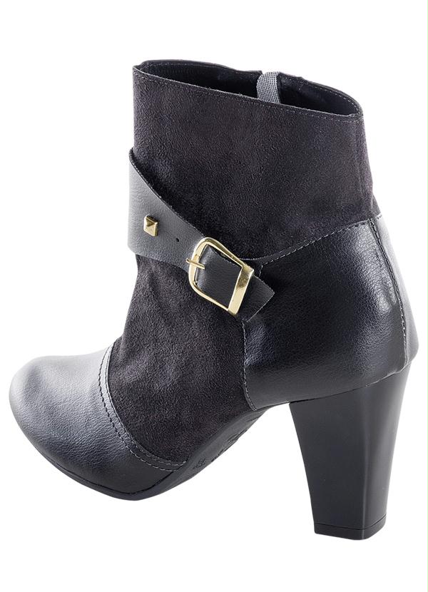 Outlet - Bota Cano Curto com Salto Preto 2