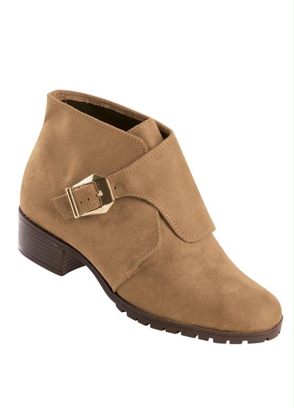 Moleca Bota Moleca Cano Baixo com Fivela Caramelo