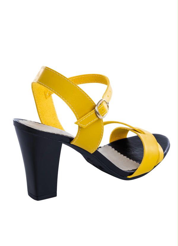 Outlet - Sandália com Salto Robusto Amarela 2