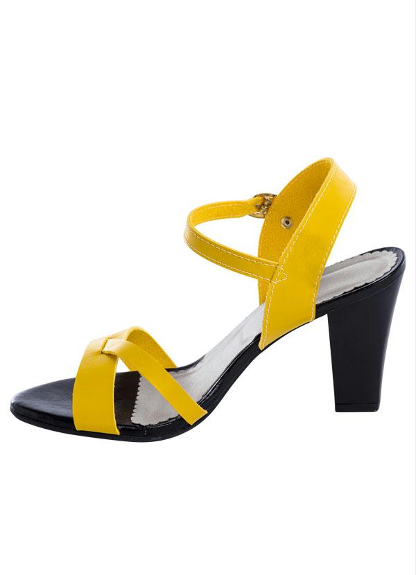 Outlet - Sandália com Salto Robusto Amarela 3