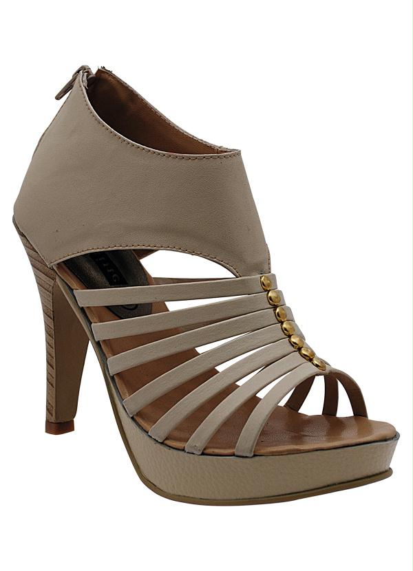 Outlet - Sandália Detalhe com Tachas e Tiras Bege