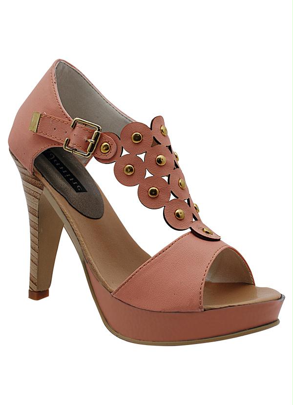 Outlet - Sandália Detalhe com Tachas Salmão