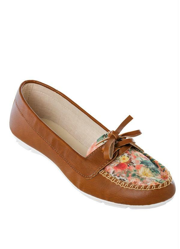 Perfecta - Mocassim Marrom com Detalhe Floral