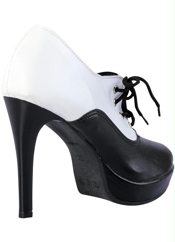 Outlet - Sapato Oxford com Salto Preto e Branco 2
