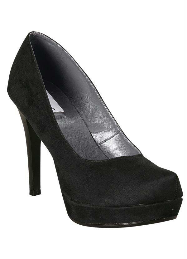 Outlet - Sapato Scarpin Preto Modelo Meia Pata