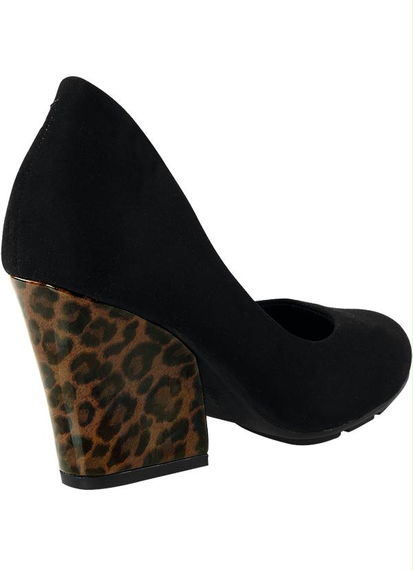 Moleca - Scarpin Preto Salto Estampa Onçinha Moleca 2