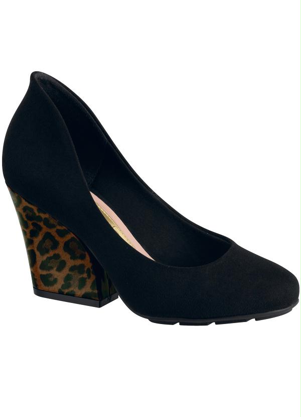 Moleca - Scarpin Preto Salto Estampa Onçinha Moleca 3