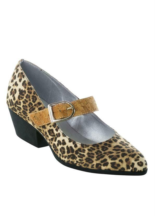 Outlet - Sapato Feminino com Estampa de Onça