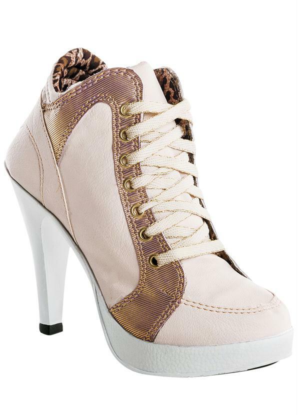 Outlet - Sneaker com Salto Creme