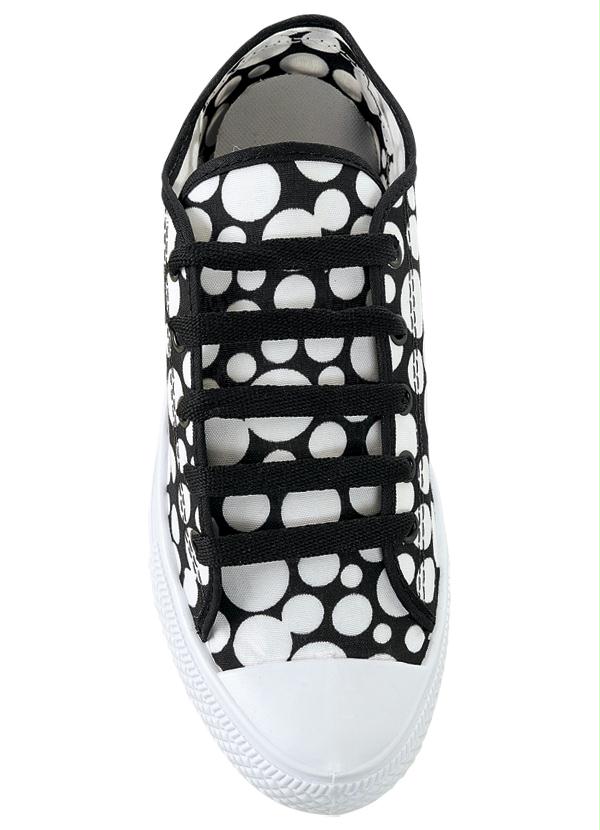 Outlet - Tênis com Estampa de Bolinhas Preto e Branco 4