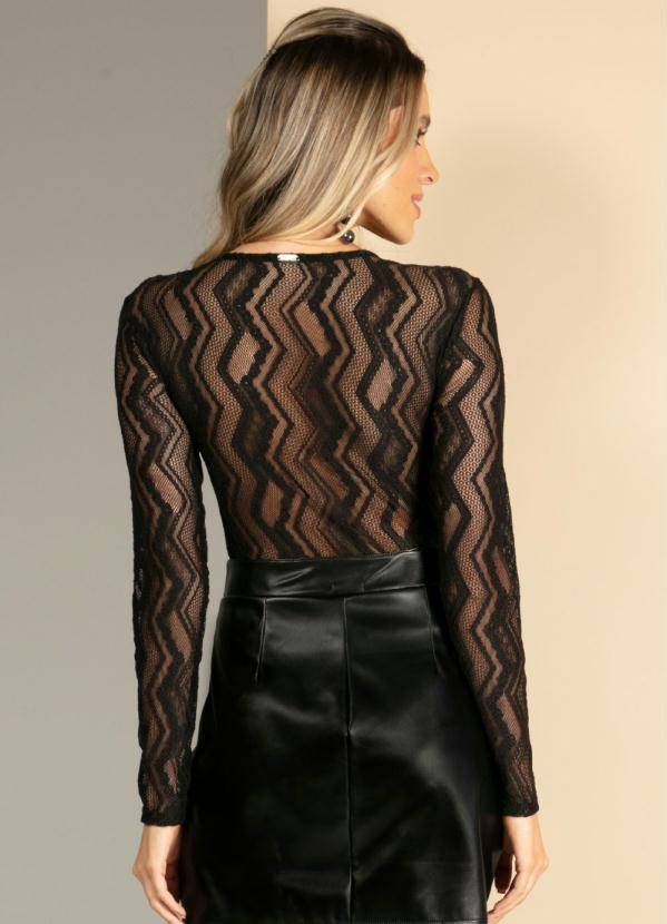 Quintess - Body Preto Decote V em Renda com Mangas Longas 2