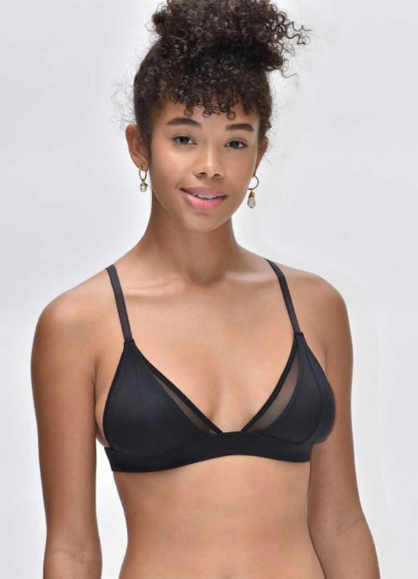 Farm - Top Liso Detalhe Tule Preto