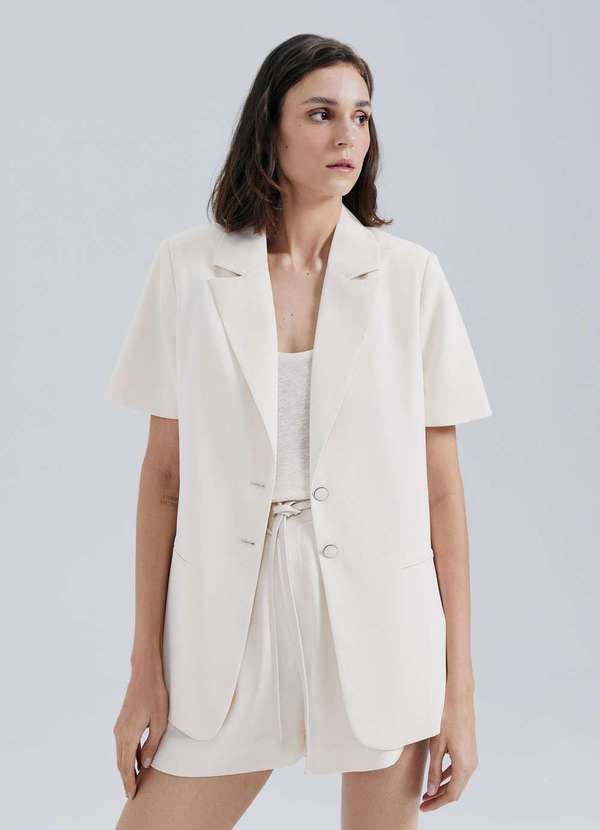 Hering - Blazer em Crepe Manga Curta Bege