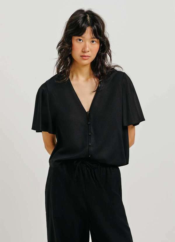 Hering - Blusa Feminina com Botoes Manga Morcego Preto