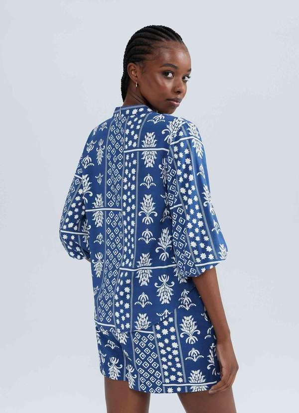 Hering - Blusa Feminina Estampada Decote V Manga Bufante Azul 3