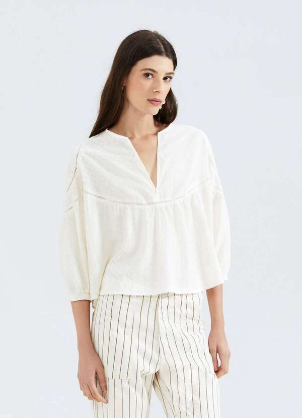 Hering - Blusa Feminina Manga 3/4 Maquinetada Bege