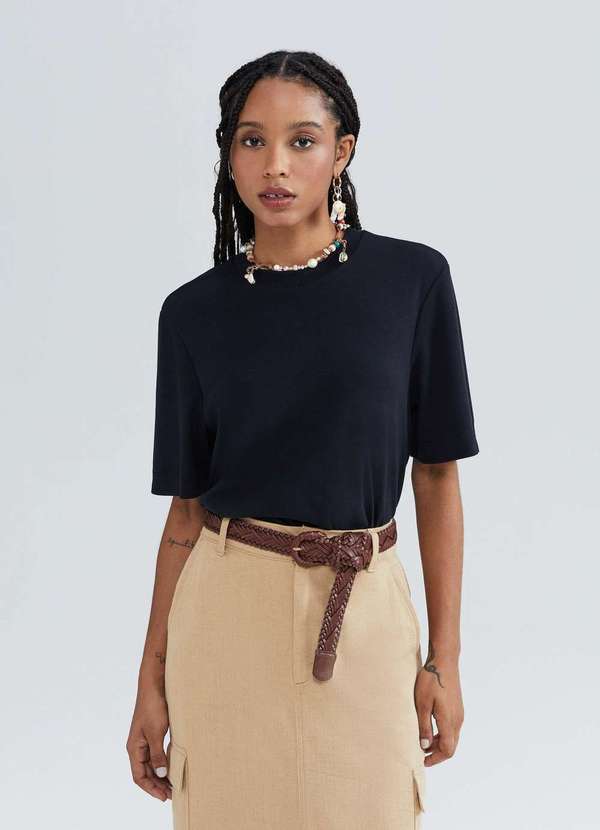 Hering - Blusa Feminina Manga Curta em Malha Interlock Preto