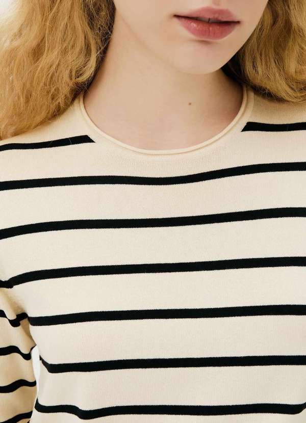 Hering - Blusa Feminina Manga Curta em Trico Fio Tinto Branco 2