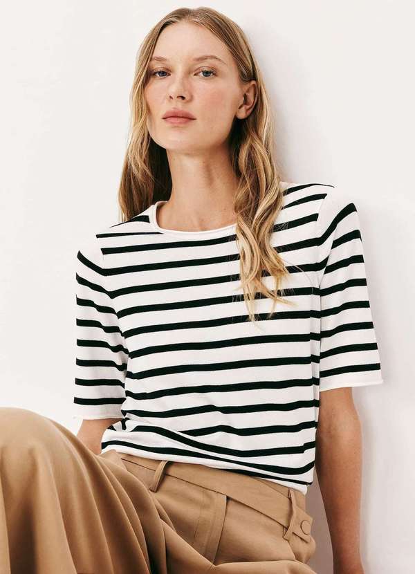 Hering - Blusa Feminina Manga Curta em Trico Fio Tinto Branco
