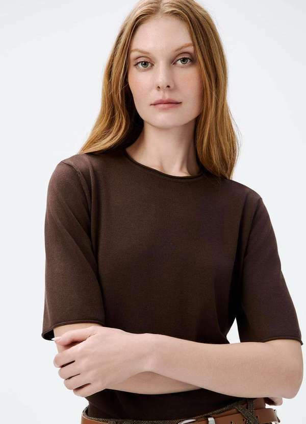 Hering - Blusa Feminina Manga Curta em Trico Leve Marrom