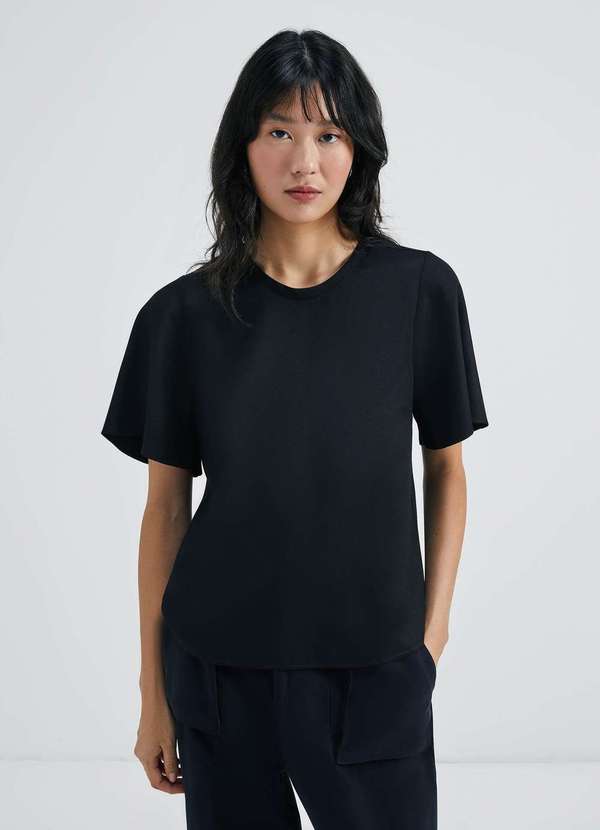 Hering - Blusa Feminina Manga Evase em Viscose Creponada Preto