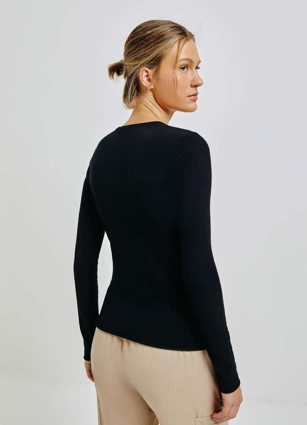 Hering - Blusa Feminina Manga Longa Slim em Trico Leve Preto 3