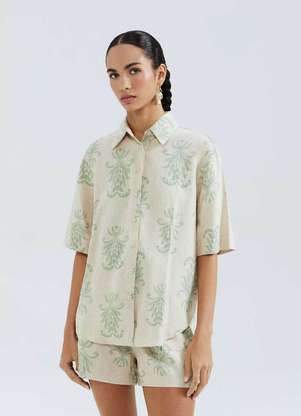 Hering Camisa Feminina Manga Curta Estampada em Viscolinho Bege