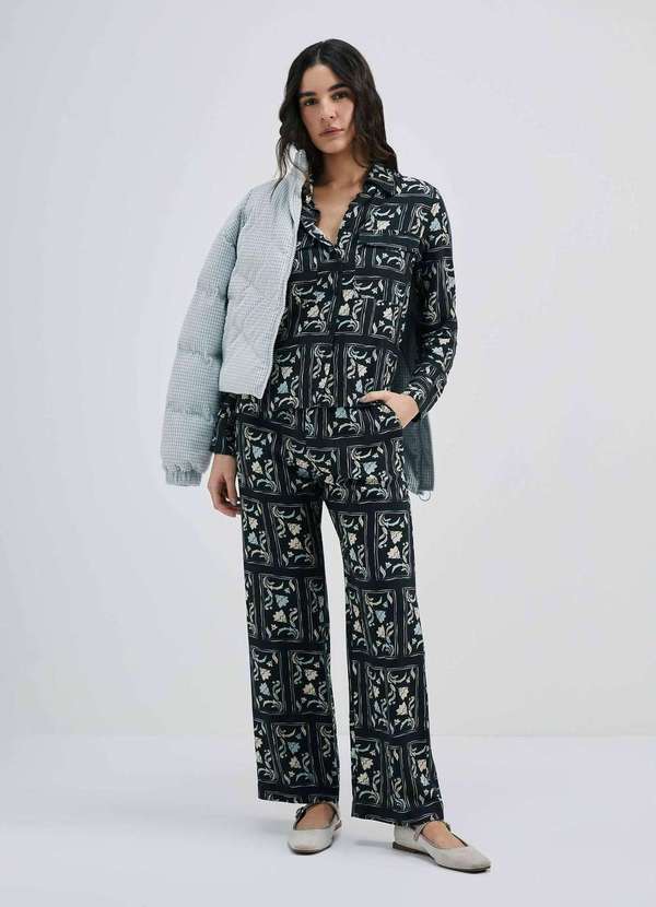 Hering - Camisa Feminina Manga Longa em Viscolinho Verde 5