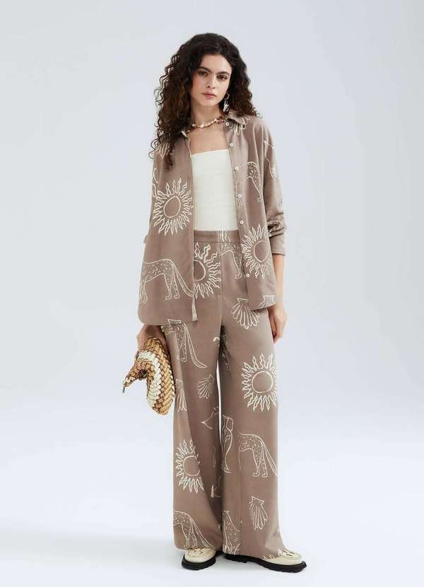 Hering - Camisa Feminina Manga Longa Estampada Marrom 4