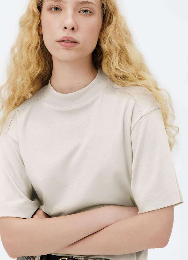 Hering - Camiseta Feminina Manga Curta em Algodao Peruano Branco 2