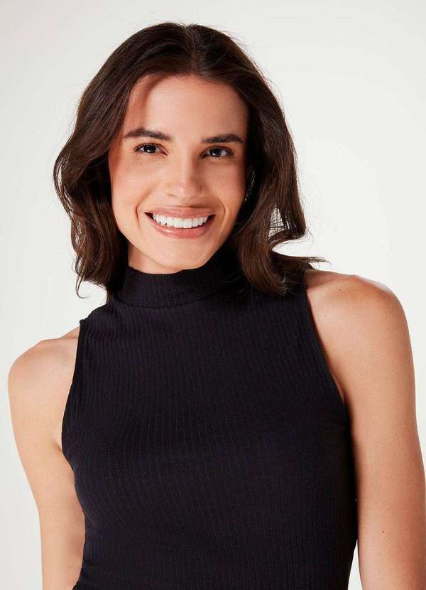 Hering - Regata Basica Feminina Gola Alta Canelada Preto 2