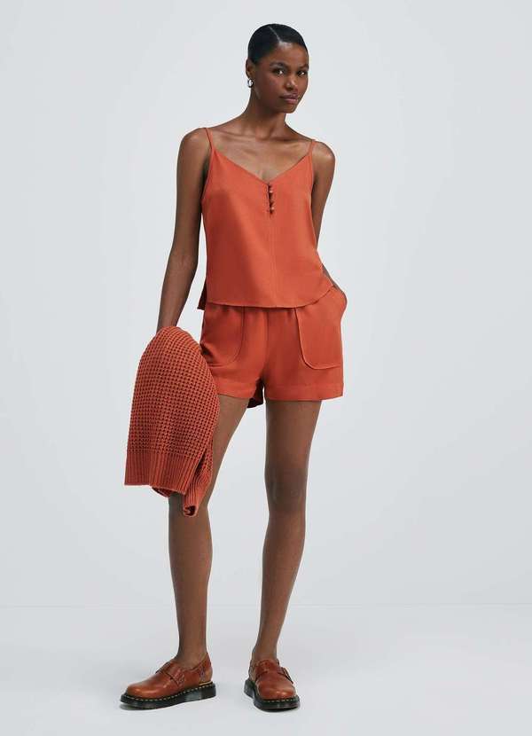 Hering - Regata Feminina com Botoes em Viscose Creponada Marrom 5